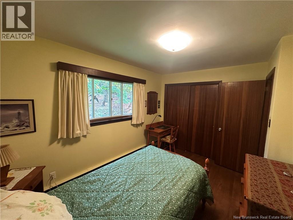 72 Elizabeth Parkway, Rothesay, New Brunswick  E2H 1E9 - Photo 17 - NB126111