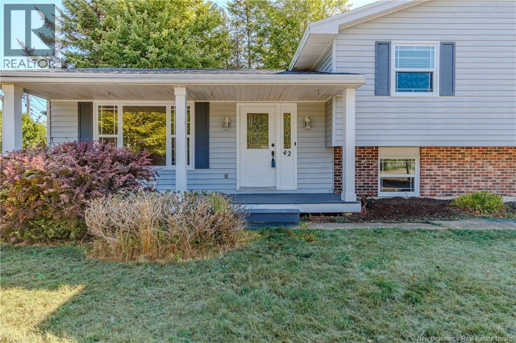 42 Peat Drive, Quispamsis, New Brunswick  E2E 4R5 - Photo 2 - NB126562