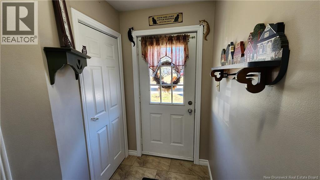 28 Meadowland Terrace, Saint John, New Brunswick  E2M 5S4 - Photo 5 - NB126751