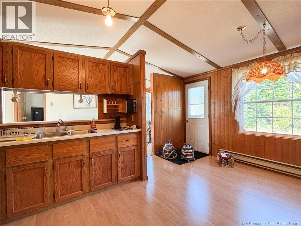 57 Millers Pond Road, Grand Manan, New Brunswick  E5G 2G9 - Photo 11 - NB126853