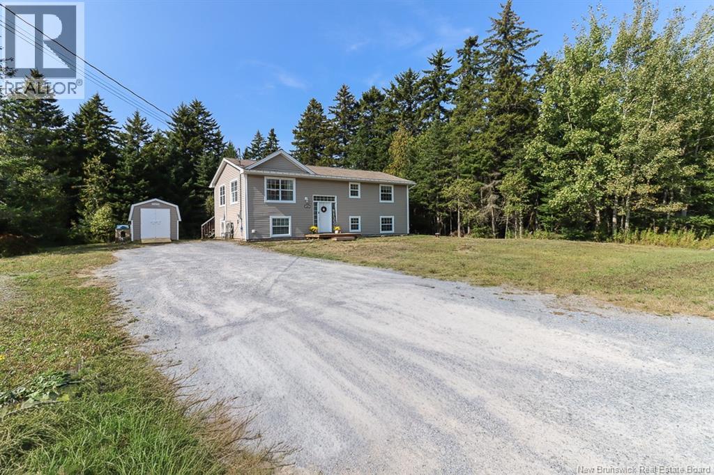 227 Vincent Road, Quispamsis, New Brunswick  E2E 0B3 - Photo 2 - NB126979