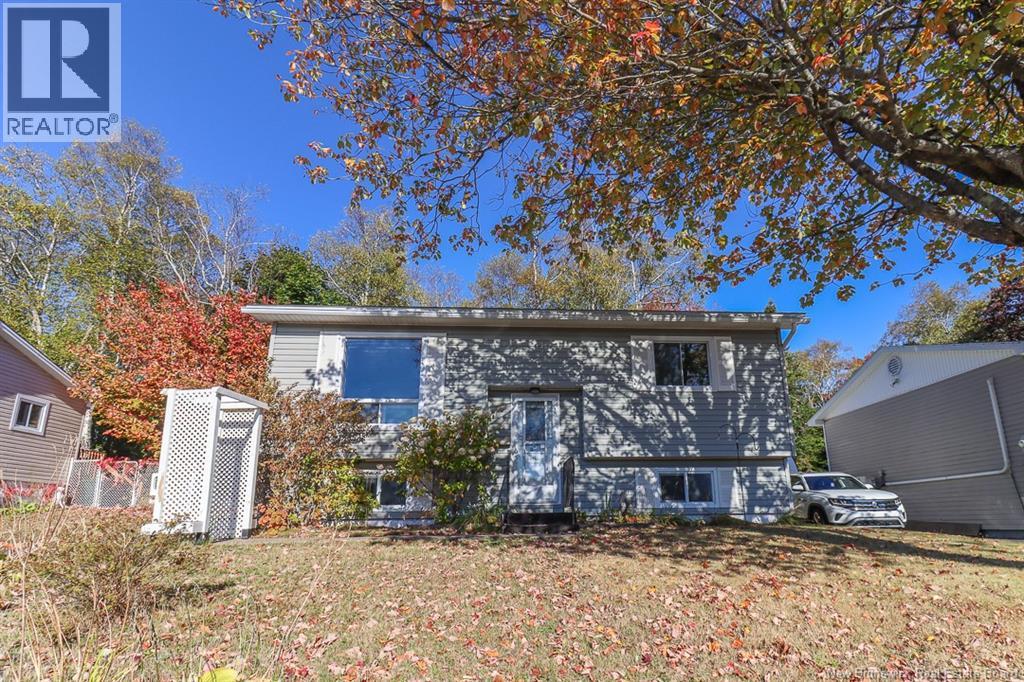 74 Birchwood Place, Saint John, New Brunswick  E2M 5G5 - Photo 2 - NB127972