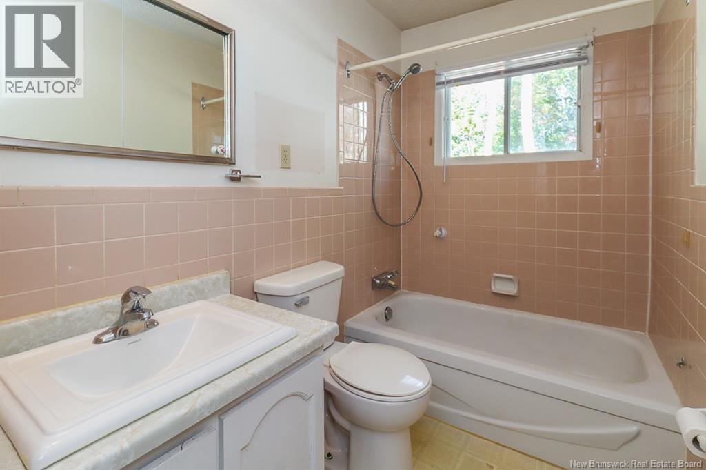 74 Birchwood Place, Saint John, New Brunswick  E2M 5G5 - Photo 26 - NB127972