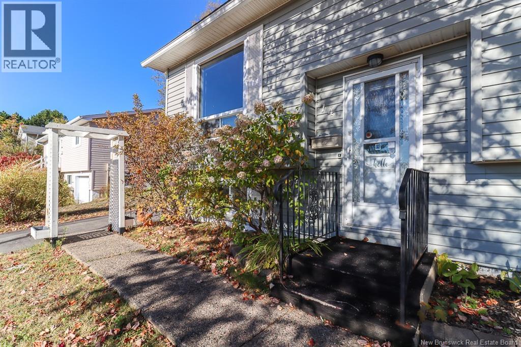 74 Birchwood Place, Saint John, New Brunswick  E2M 5G5 - Photo 3 - NB127972