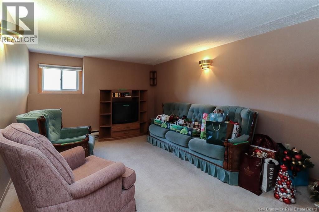 74 Birchwood Place, Saint John, New Brunswick  E2M 5G5 - Photo 34 - NB127972