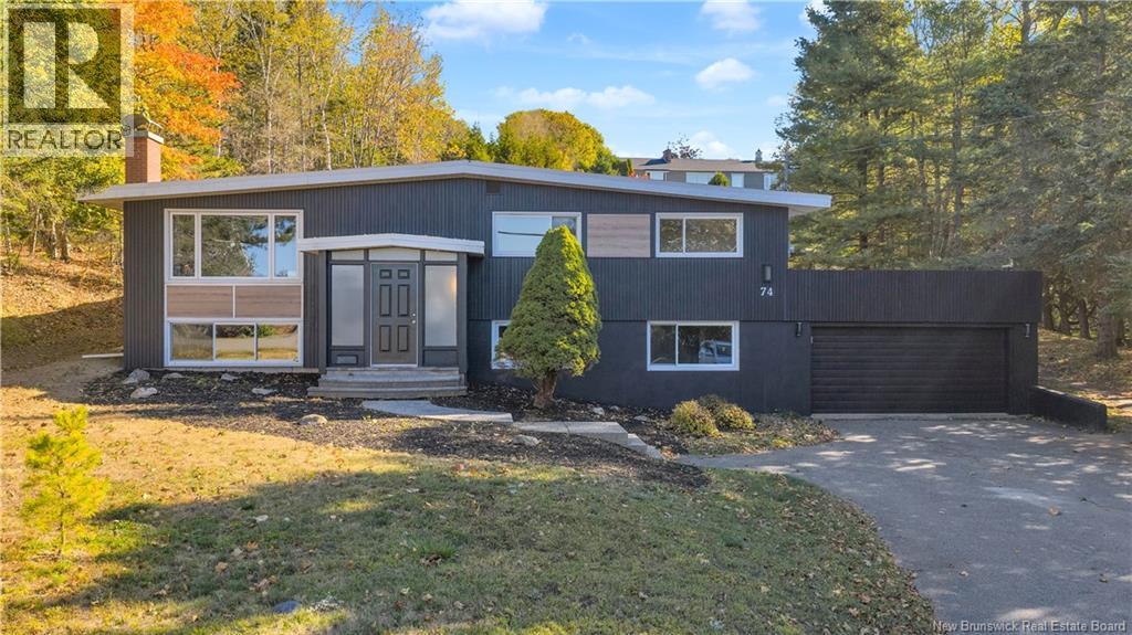 74 Elizabeth Parkway, Rothesay, New Brunswick
