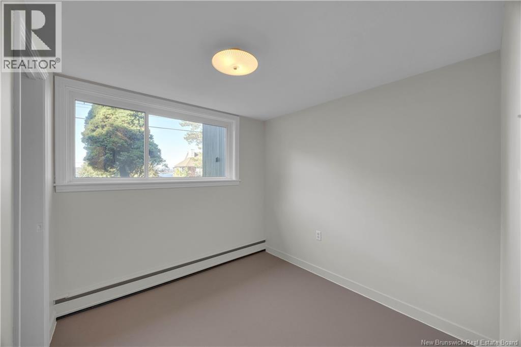 74 Elizabeth Parkway, Rothesay, New Brunswick  E2H 1E9 - Photo 29 - NB128008