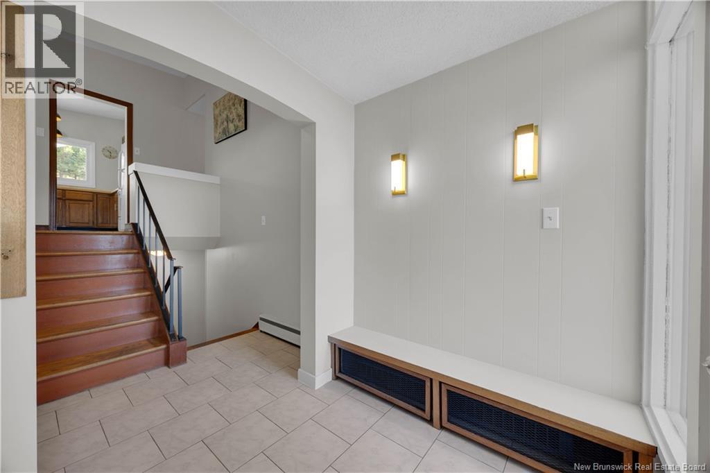 74 Elizabeth Parkway, Rothesay, New Brunswick  E2H 1E9 - Photo 5 - NB128008