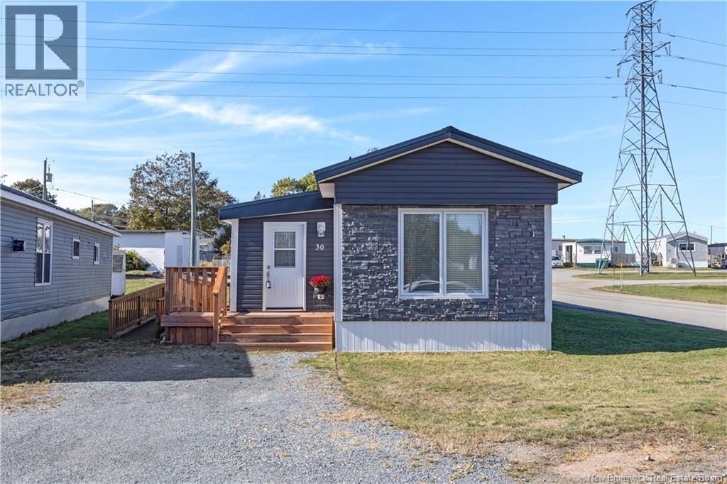 30 Violet Street, Saint John, New Brunswick  E2M 5N2 - Photo 2 - NB128303
