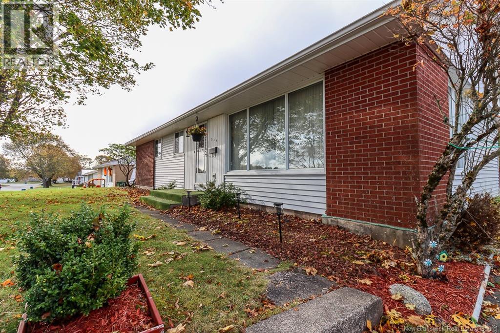 339 Silvermount Crescent, Saint John, New Brunswick  E2M 4V1 - Photo 43 - NB128888