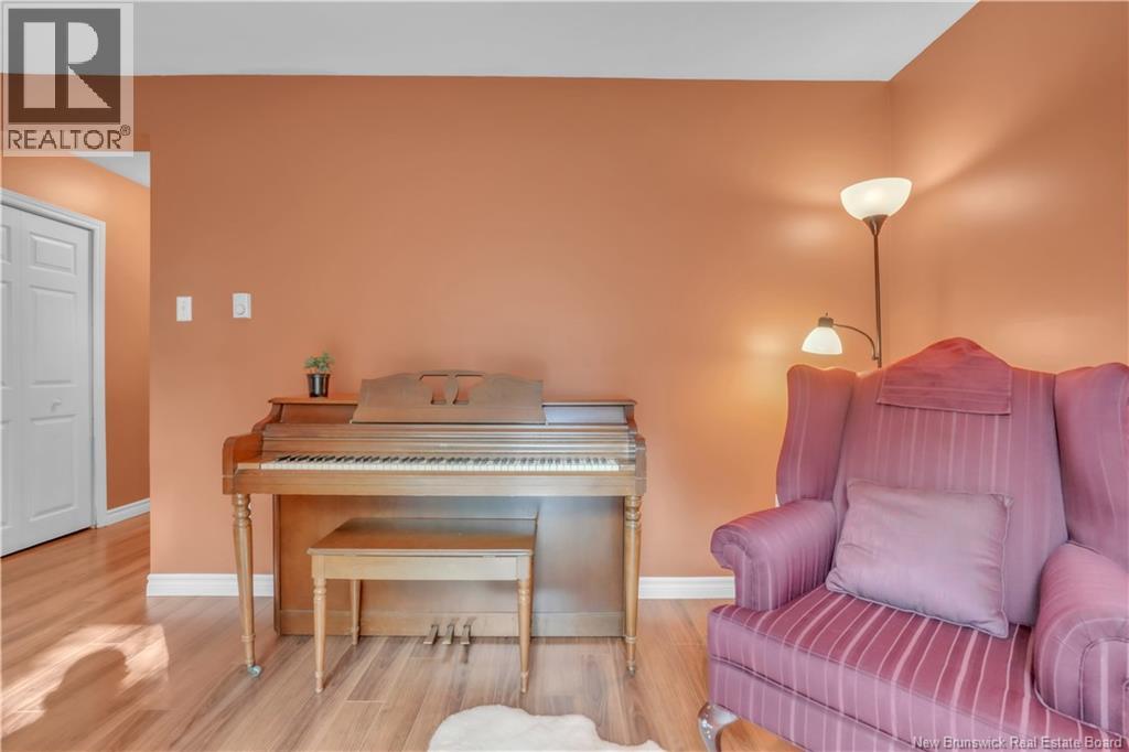 21 Hillsview Crescent, Rothesay, New Brunswick  E2E 3N5 - Photo 8 - NB129168