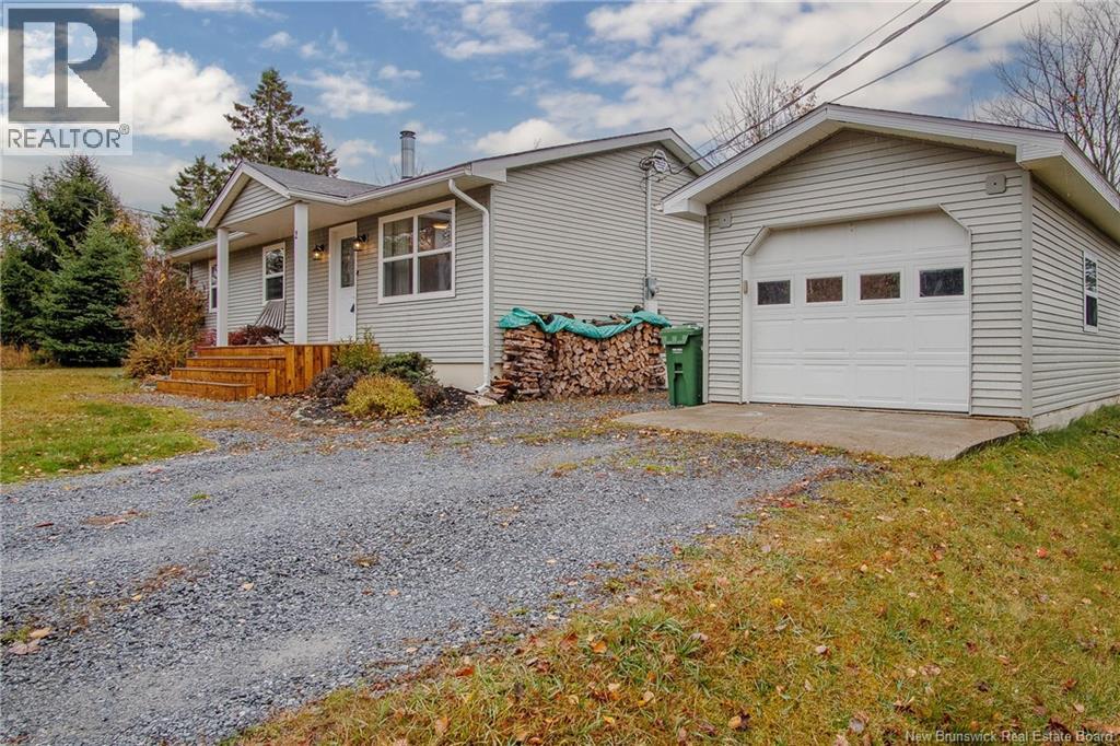 2 Burns Avenue, Rothesay, New Brunswick  E2E 1Y9 - Photo 5 - NB129180