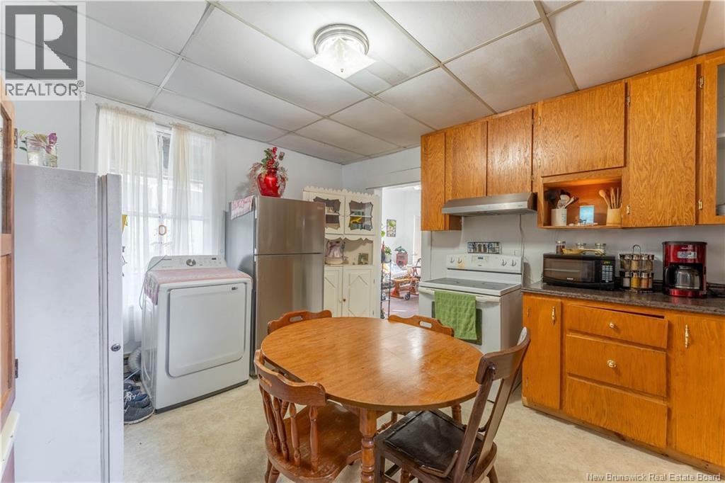 15 Veazey Street, St. Stephen, New Brunswick  E3L 2E8 - Photo 12 - NB129240