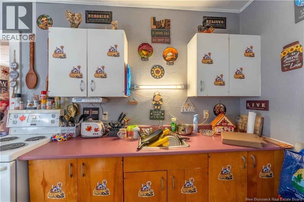 15 Veazey Street, St. Stephen, New Brunswick  E3L 2E8 - Photo 43 - NB129240