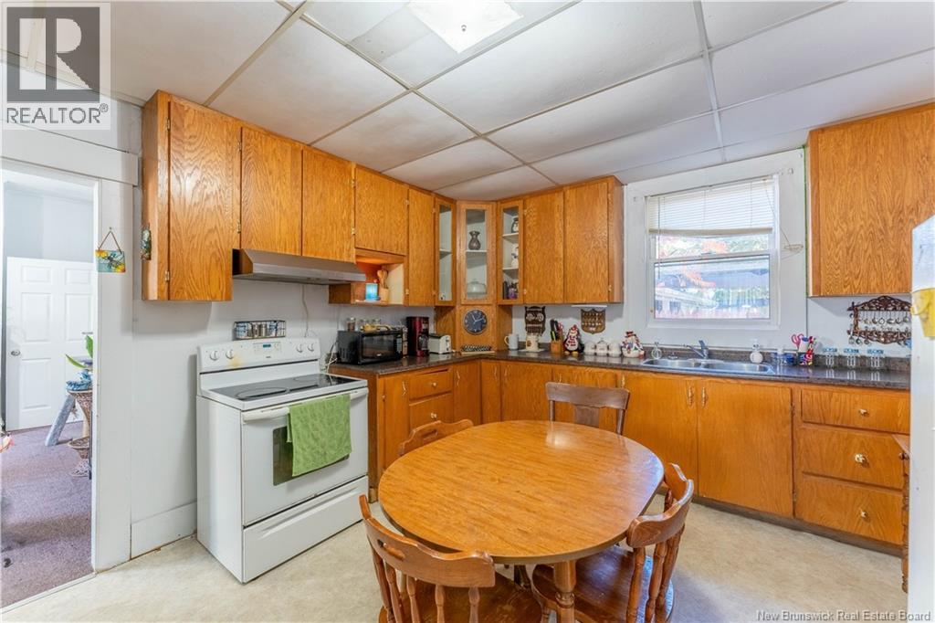 15 Veazey Street, St. Stephen, New Brunswick  E3L 2E8 - Photo 8 - NB129240