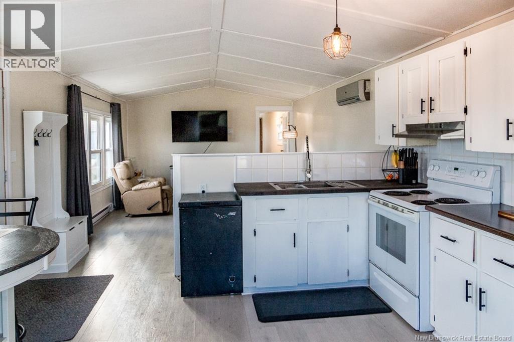 10 Nouwens Drive, Saint John, New Brunswick  E2M 1P1 - Photo 4 - NB129131