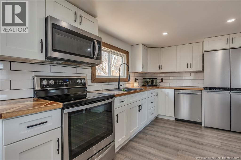 8980 Route 102, Grand Bay-Westfield, New Brunswick  E2M 7B6 - Photo 6 - NB129412