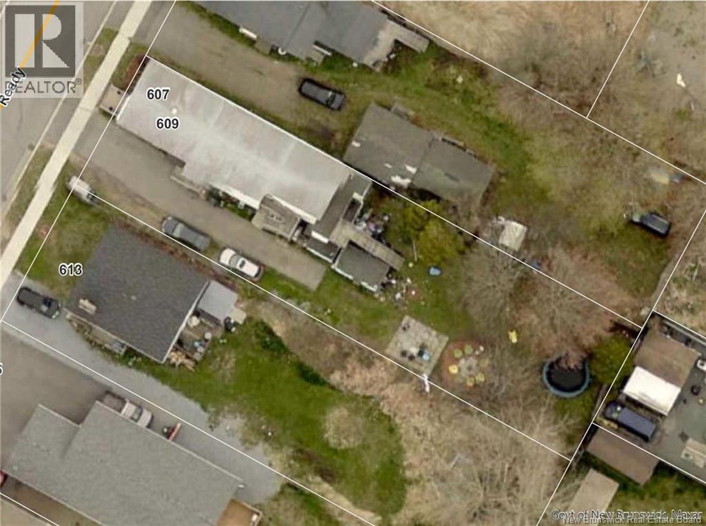 607-609 Ready, Saint John, New Brunswick E2M 3S4 - Photo 17 - NB129524