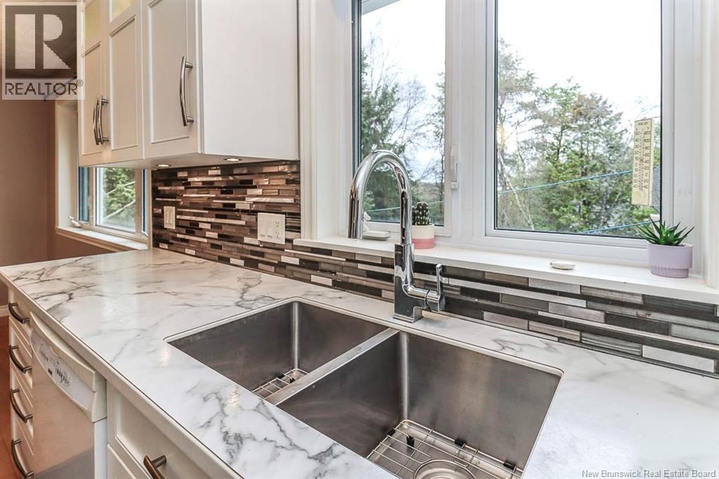 8 Parkwood Drive, Quispamsis, New Brunswick E2E 1P3 - Photo 13 - NB129808