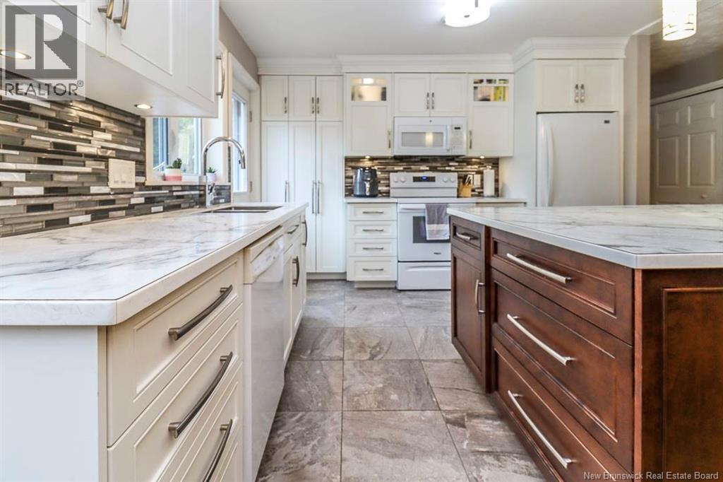 8 Parkwood Drive, Quispamsis, New Brunswick E2E 1P3 - Photo 5 - NB129808