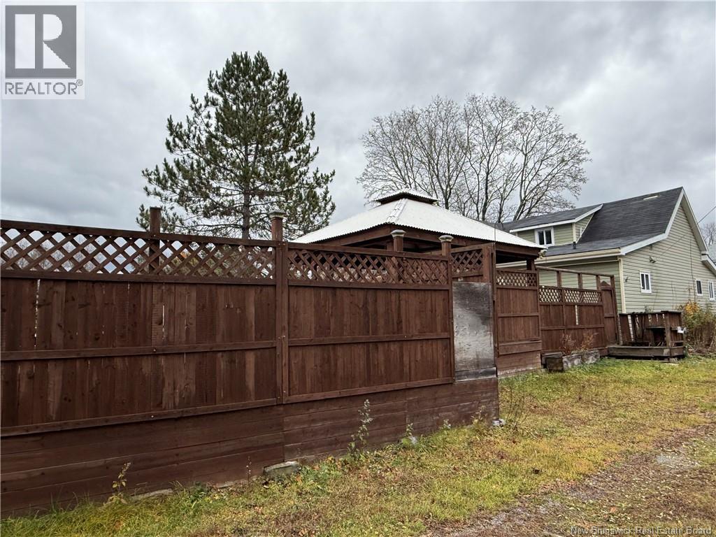 56 Elm Street, St. Stephen, New Brunswick  E3L 2S8 - Photo 9 - NB130016