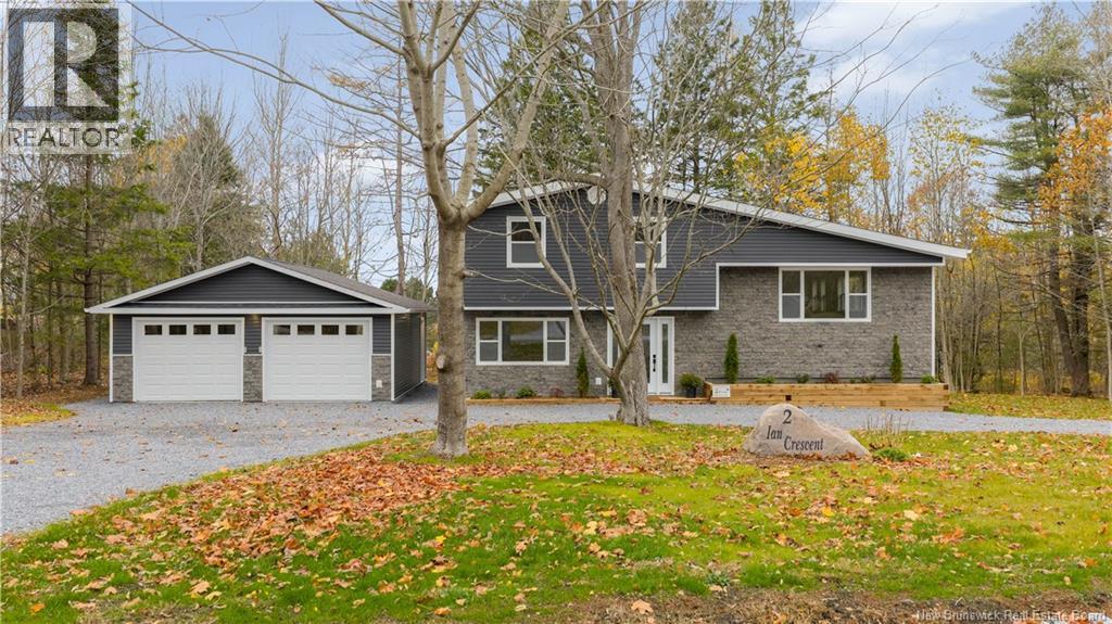 2 Ian Crescent, Rothesay, New Brunswick E2E 5P9 - Photo 2 - NB129955