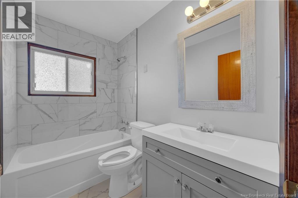 115 Valleyview Crescent, Saint John, New Brunswick E2M 4L4 - Photo 16 - NB129871