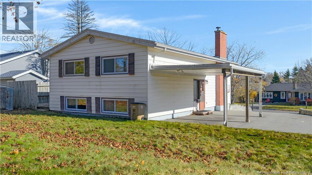 115 Valleyview Crescent, Saint John, New Brunswick E2M 4L4 - Photo 4 - NB129871