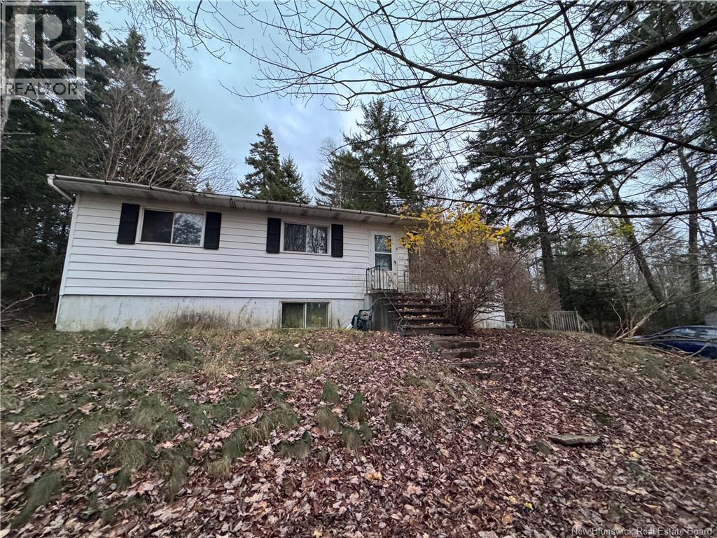 6 Wynn Street, Rothesay, New Brunswick E2E 2B4 - Photo 4 - NB130148