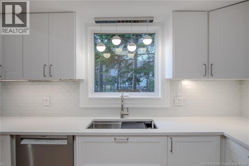 15 Linden Crescent, Rothesay, New Brunswick E2E 5R8 - Photo 10 - NB129786