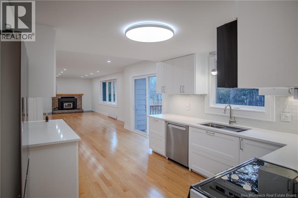 15 Linden Crescent, Rothesay, New Brunswick E2E 5R8 - Photo 9 - NB129786