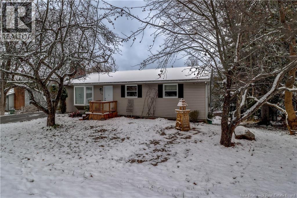 38 Lake Road, Quispamsis, New Brunswick  E2E 4P9 - Photo 2 - NB130205