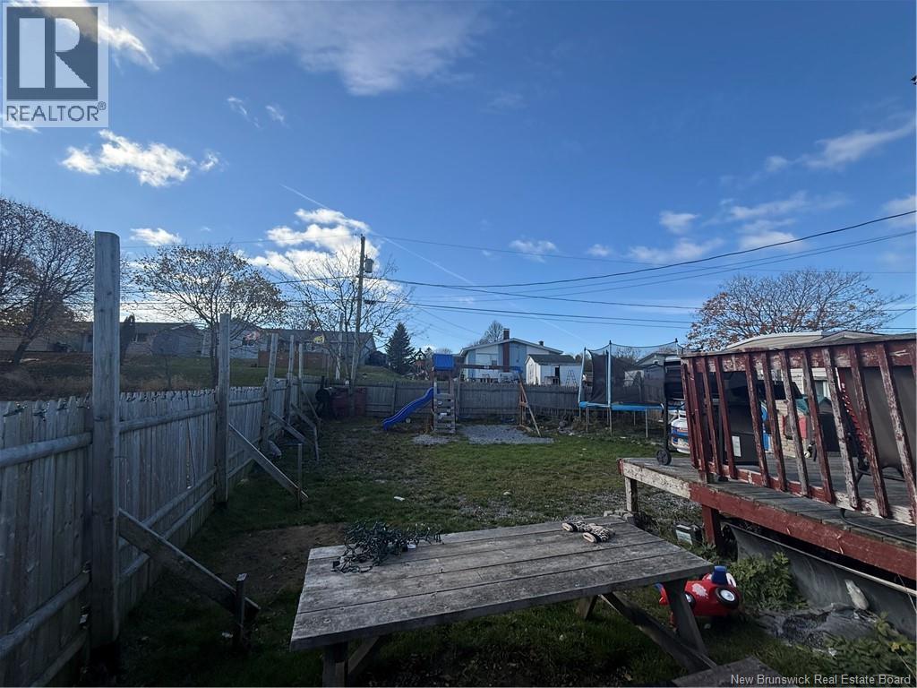 20 Orchid, Saint John, New Brunswick  E2M 5N7 - Photo 2 - NB130218