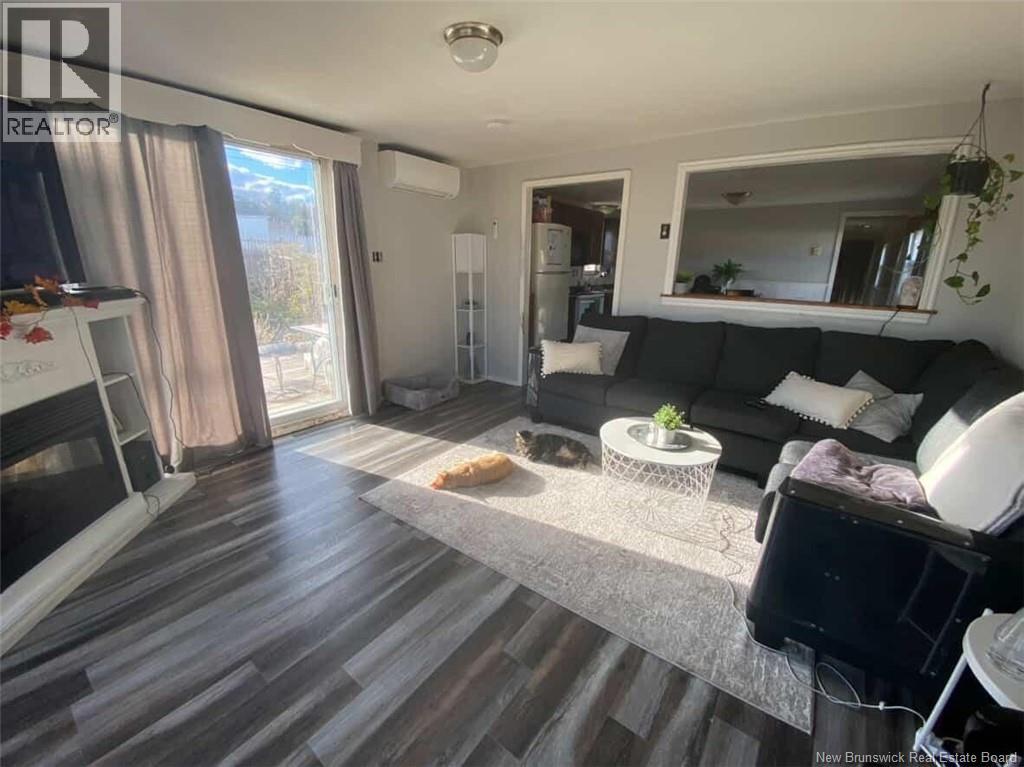 20 Orchid, Saint John, New Brunswick  E2M 5N7 - Photo 3 - NB130218