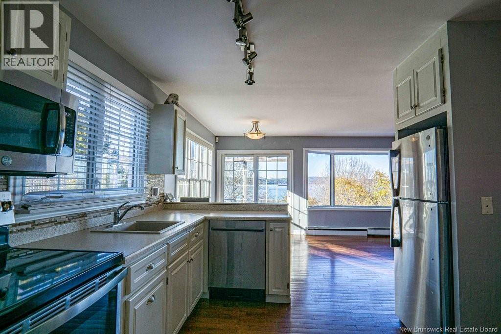 7 Crestline Road, Rothesay, New Brunswick  E2H 1C5 - Photo 7 - NB130393