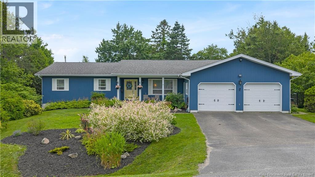 17 Maplecrest Drive, Rothesay, New Brunswick