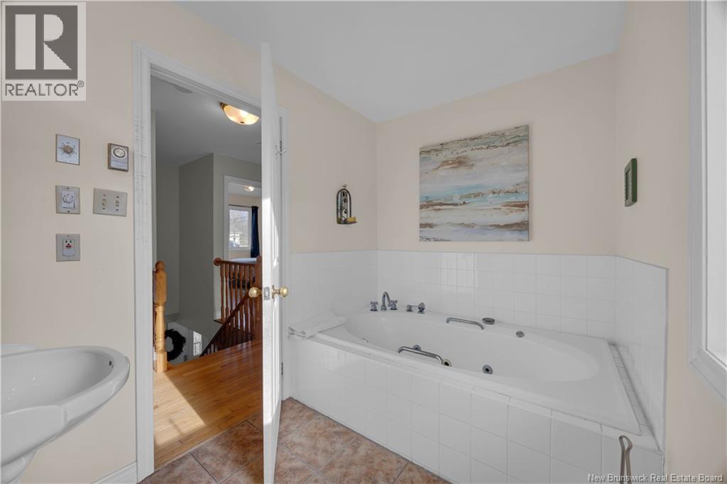 15 Valentine Boulevard, Saint John, New Brunswick E2M 5G9 - Photo 21 - NB130264