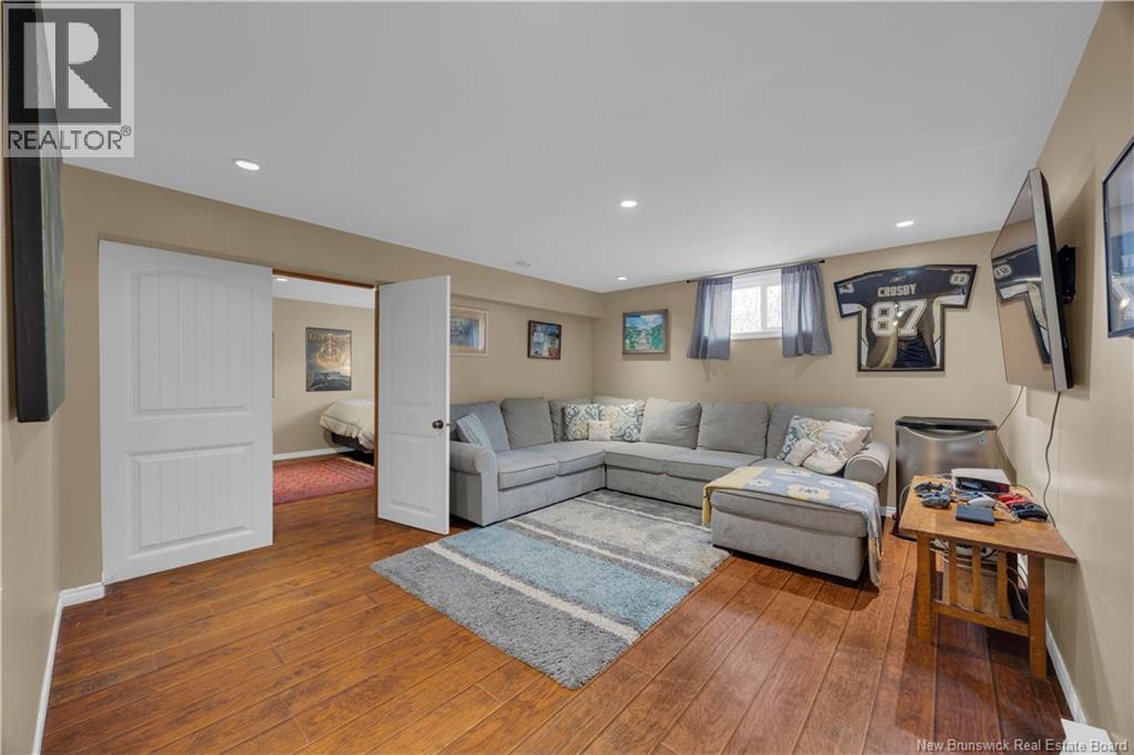 15 Valentine Boulevard, Saint John, New Brunswick E2M 5G9 - Photo 22 - NB130264