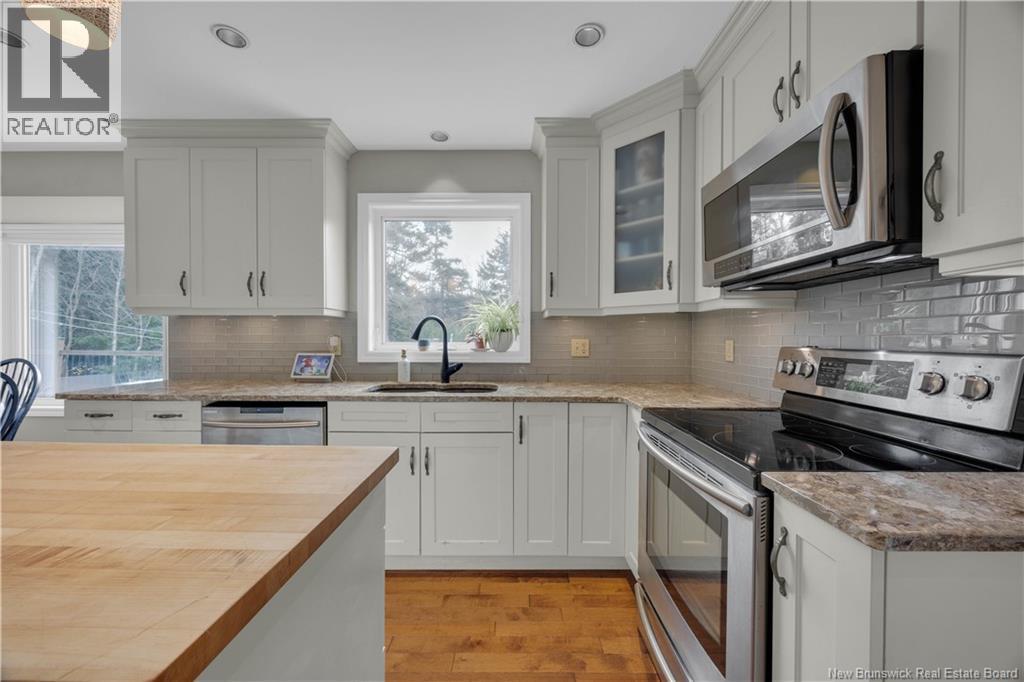 15 Valentine Boulevard, Saint John, New Brunswick E2M 5G9 - Photo 7 - NB130264