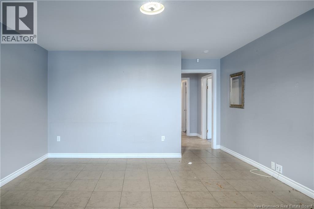 754 Beaconsfield Avenue, Saint John, New Brunswick  E2M 2K7 - Photo 11 - NB130657