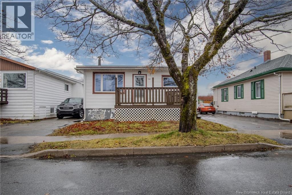 754 Beaconsfield Avenue, Saint John, New Brunswick  E2M 2K7 - Photo 2 - NB130657