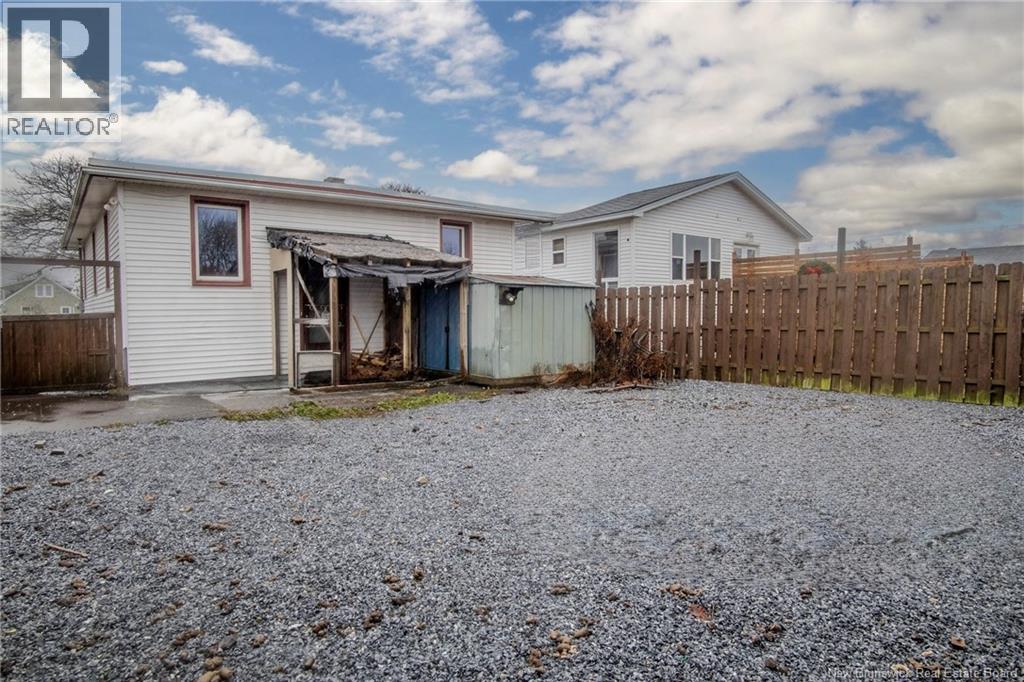 754 Beaconsfield Avenue, Saint John, New Brunswick  E2M 2K7 - Photo 21 - NB130657