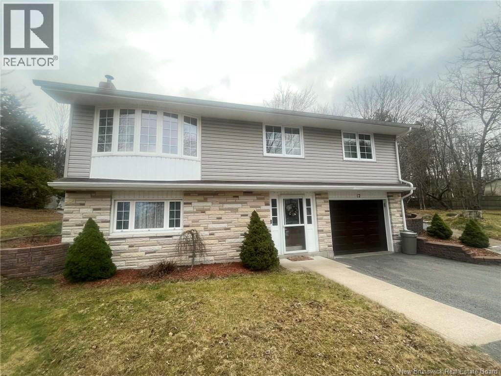 12 Ian Crescent, Rothesay, New Brunswick E2E 5P9 - Photo 2 - NB130686