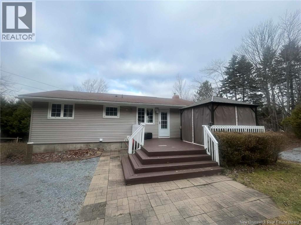 12 Ian Crescent, Rothesay, New Brunswick E2E 5P9 - Photo 3 - NB130686