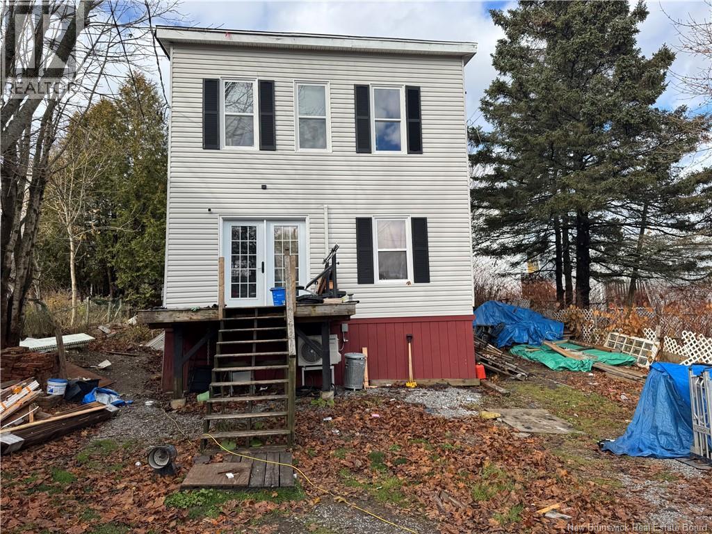 229 Rodney Street, Saint John, New Brunswick  E2M 1X5 - Photo 2 - NB130787