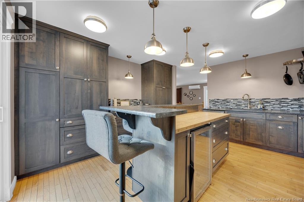 2241 Ocean Westway, Saint John, New Brunswick E2M 5H8 - Photo 18 - NB130182