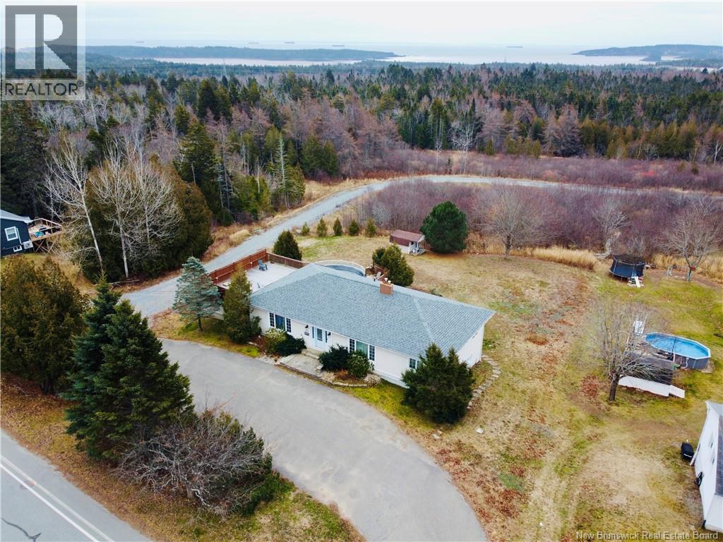 2241 Ocean Westway, Saint John, New Brunswick E2M 5H8 - Photo 3 - NB130182