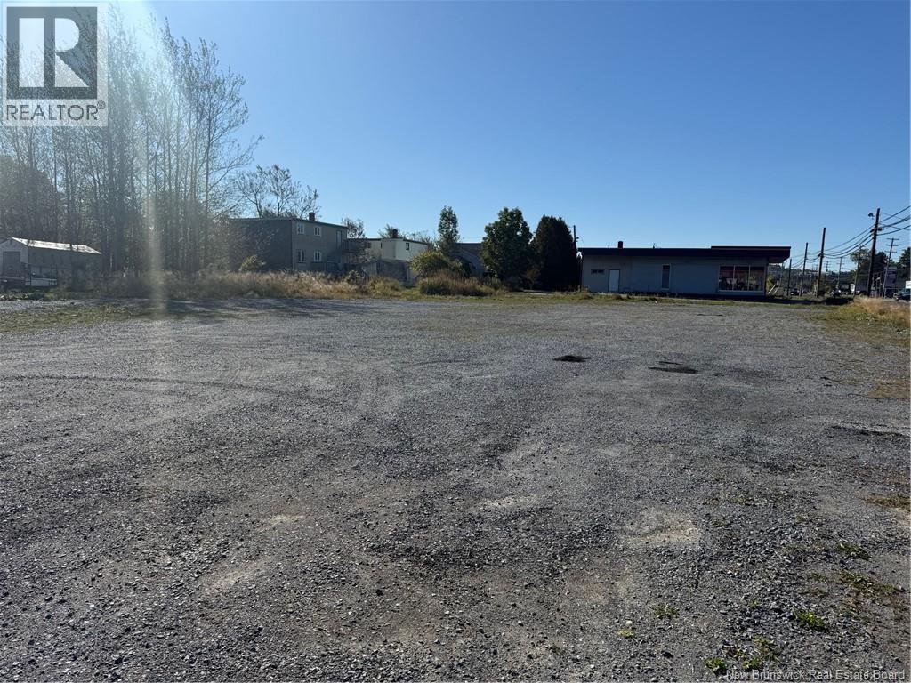 630-632 Rothesay Avenue, Saint John, New Brunswick  E2H 2H3 - Photo 2 - NB131679