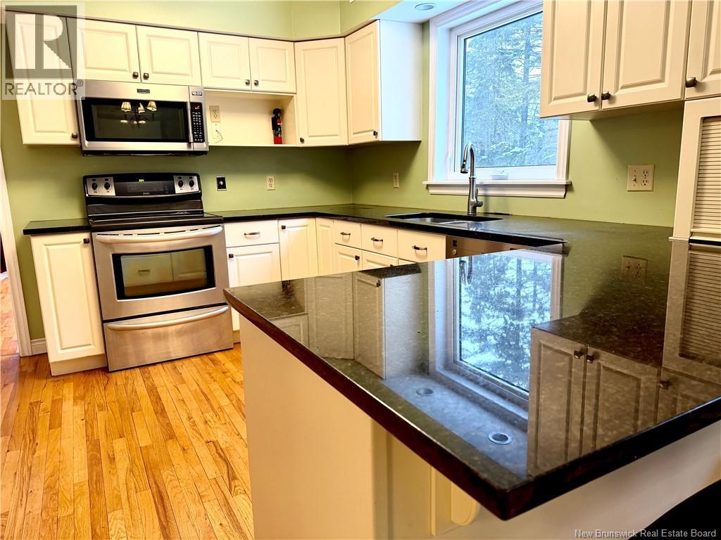 9 Ambassador Drive, Quispamsis, New Brunswick  E2E 2W4 - Photo 8 - NB131852