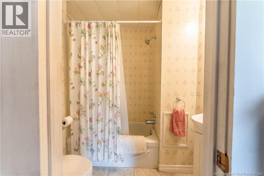 7 Queen W Street, St. Stephen, New Brunswick  E3L 2J7 - Photo 41 - NB131594